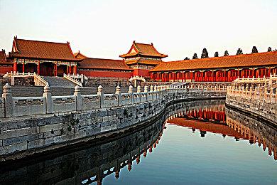 非对称对战游戏《七龙珠：破界斗士》直播演示视频